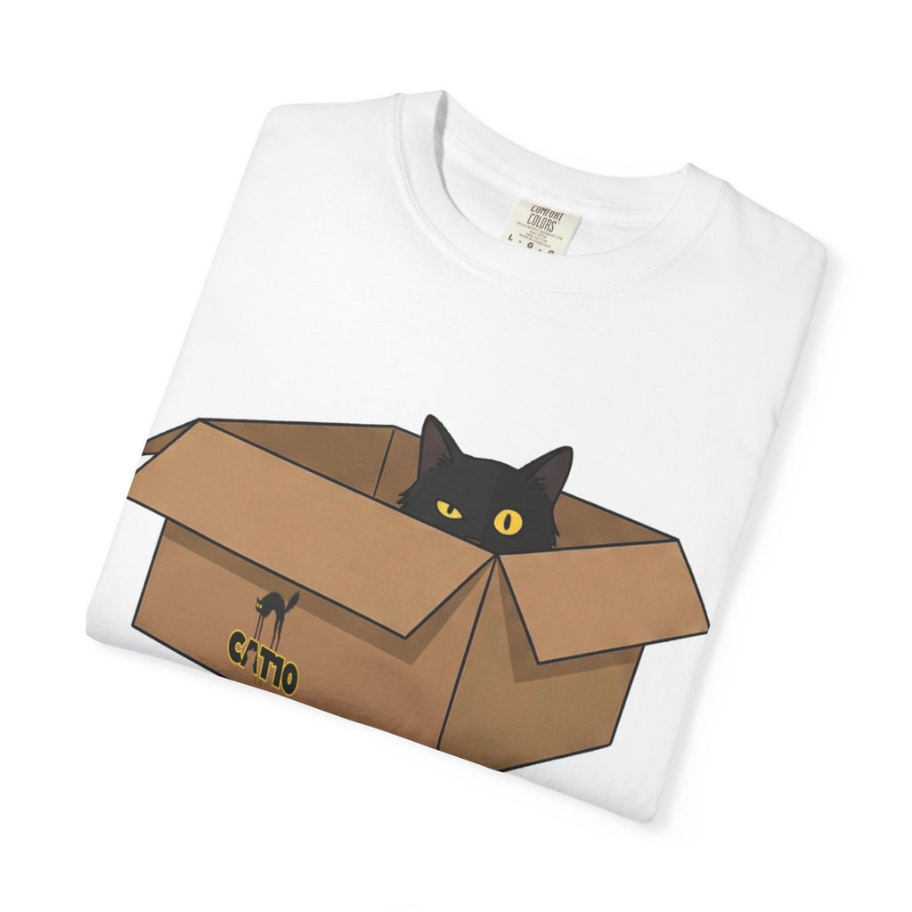 Karton Kutuda Siyah Kedili Unisex Tişört | Sevimli Kedi İllüstrasyonu