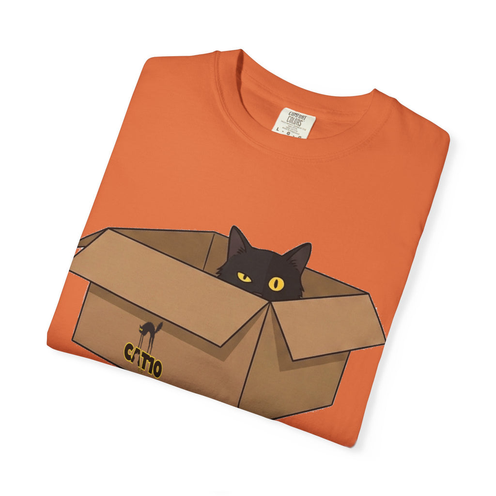 Karton Kutuda Siyah Kedili Unisex Tişört | Sevimli Kedi İllüstrasyonu