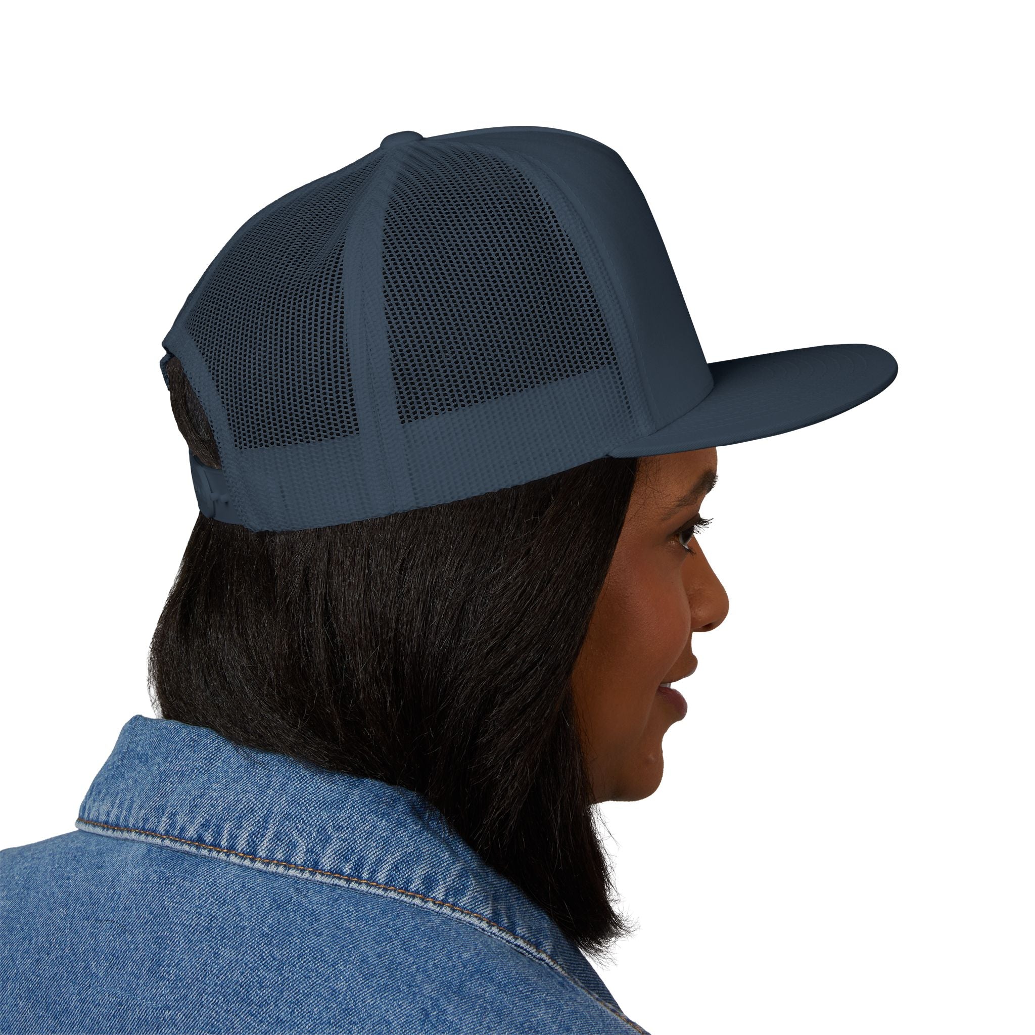 Black Cat Embroidered Trucker Cap – Vintage Spooky Hat