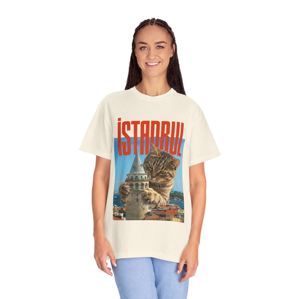 Istanbul Cat T-Shirt Unisex — Retro Travel Graphic Tee