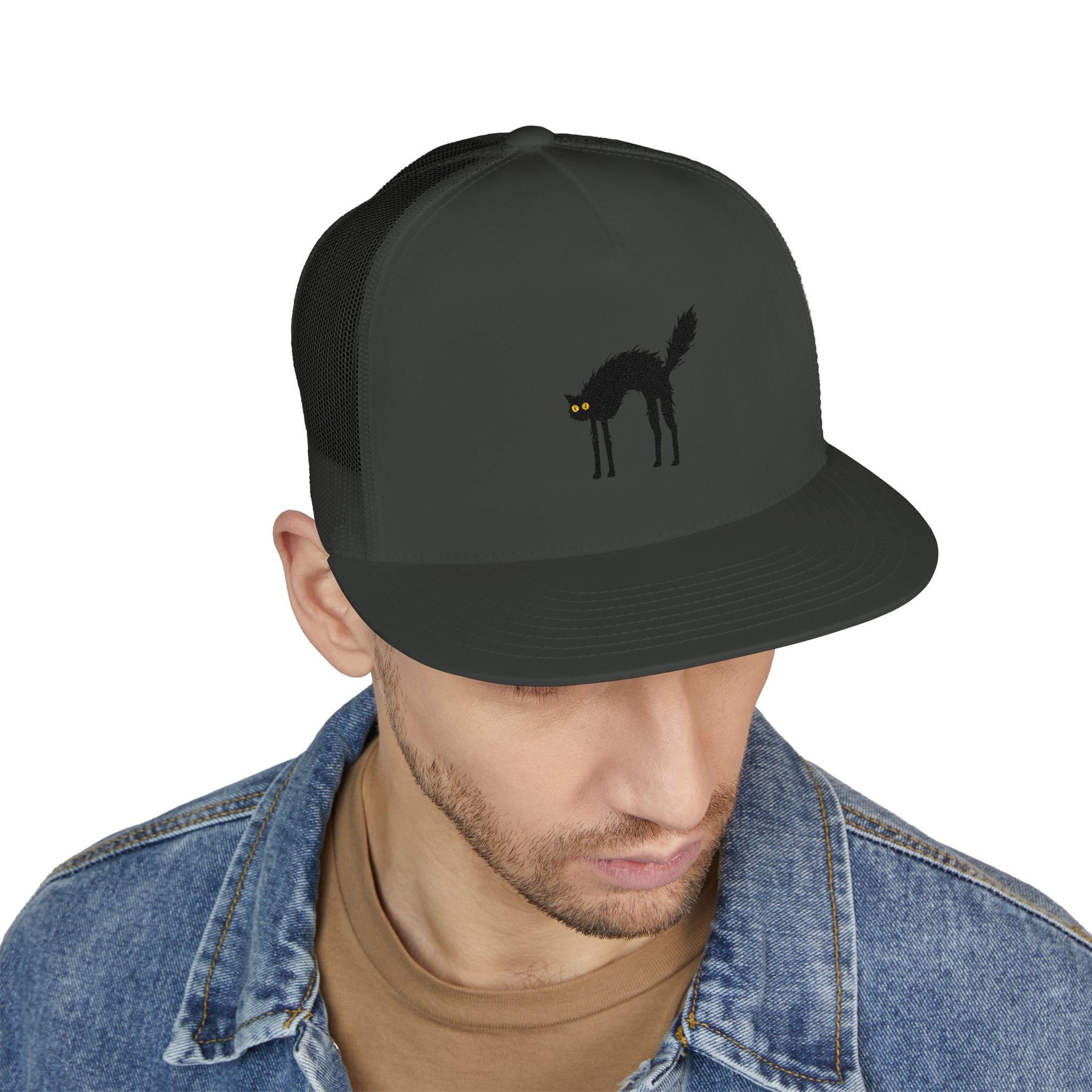 Black Cat Embroidered Trucker Cap – Vintage Spooky Hat
