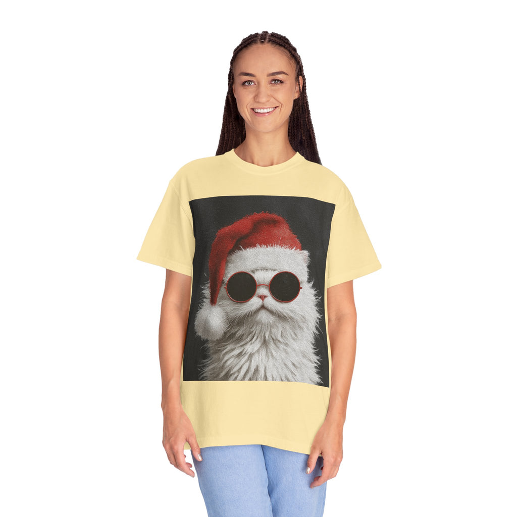 Cool White Cat in Santa Hat T-Shirt | Christmas Cat Shirt